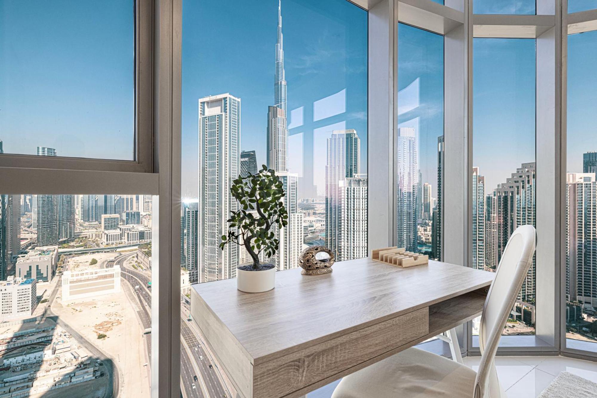 Highest Infinity Pool In Downtown Dubai Apartment Exterior photo