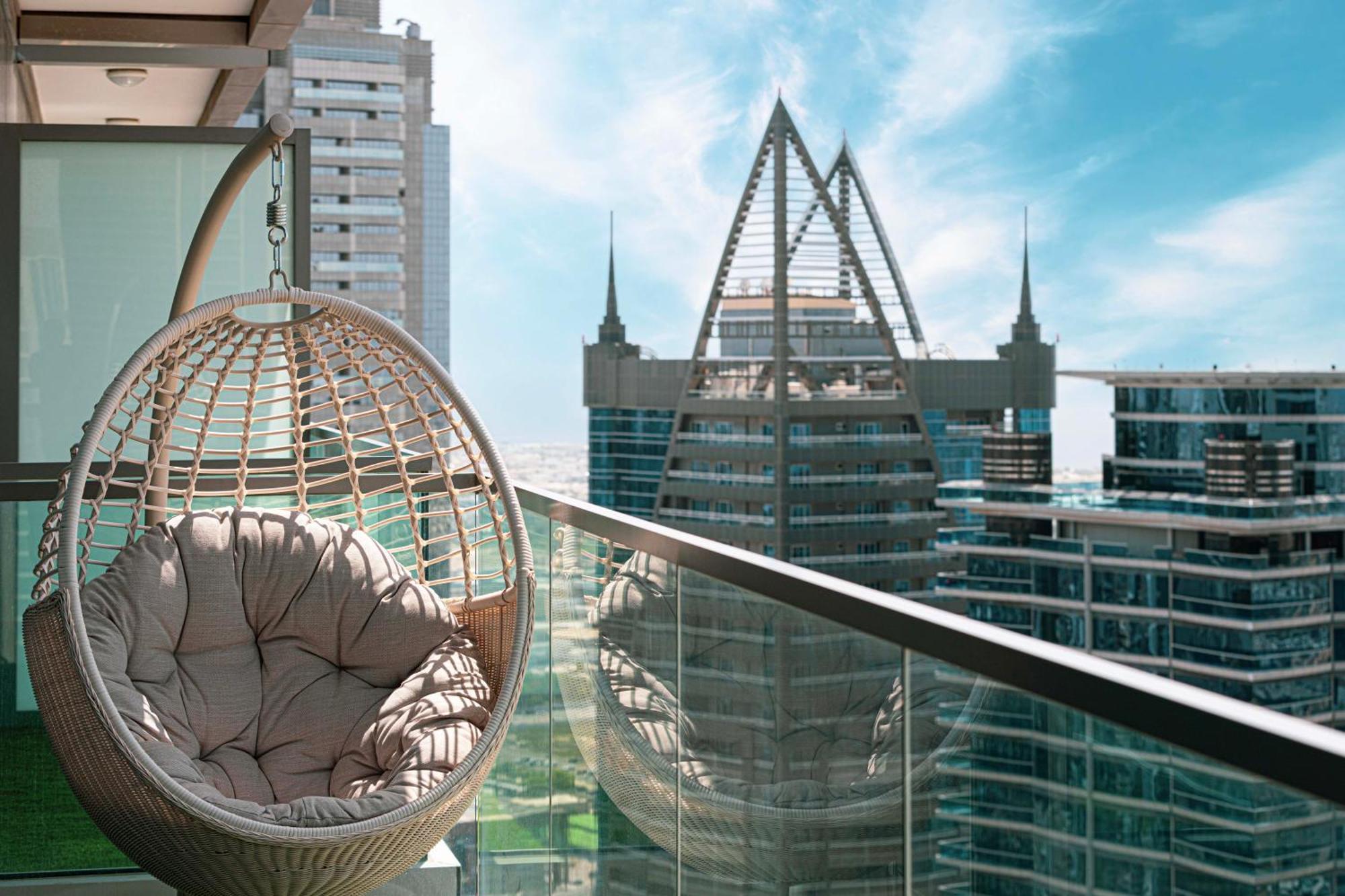 Highest Infinity Pool In Downtown Dubai Apartment Exterior photo