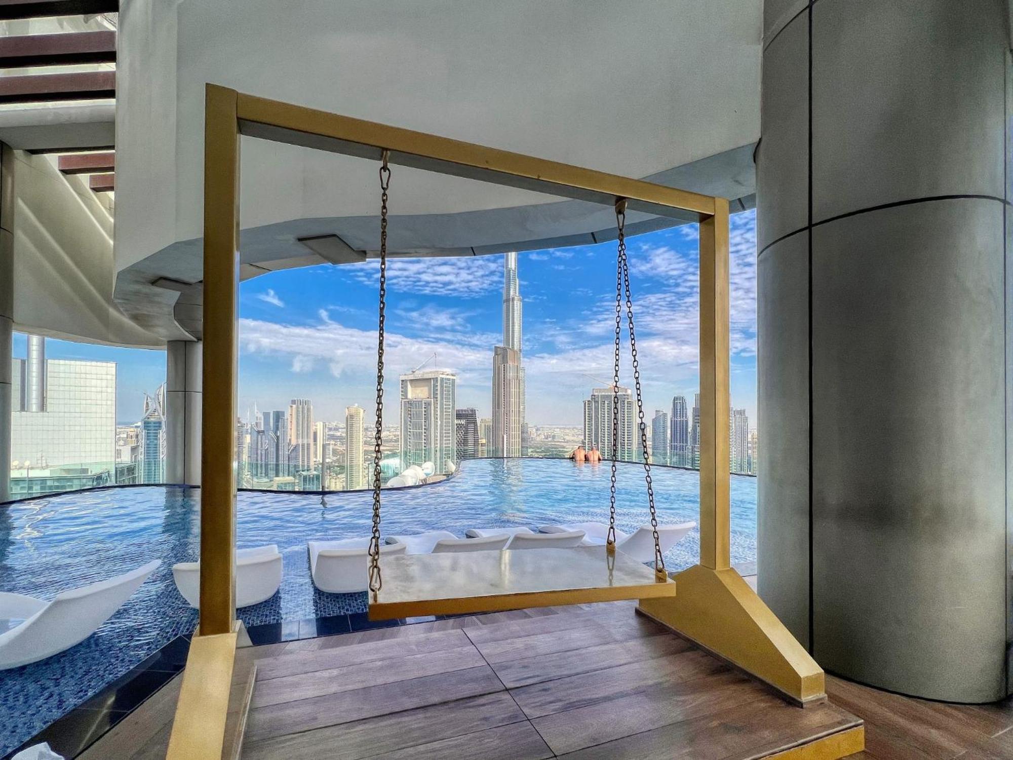 Highest Infinity Pool In Downtown Dubai Apartment Exterior photo
