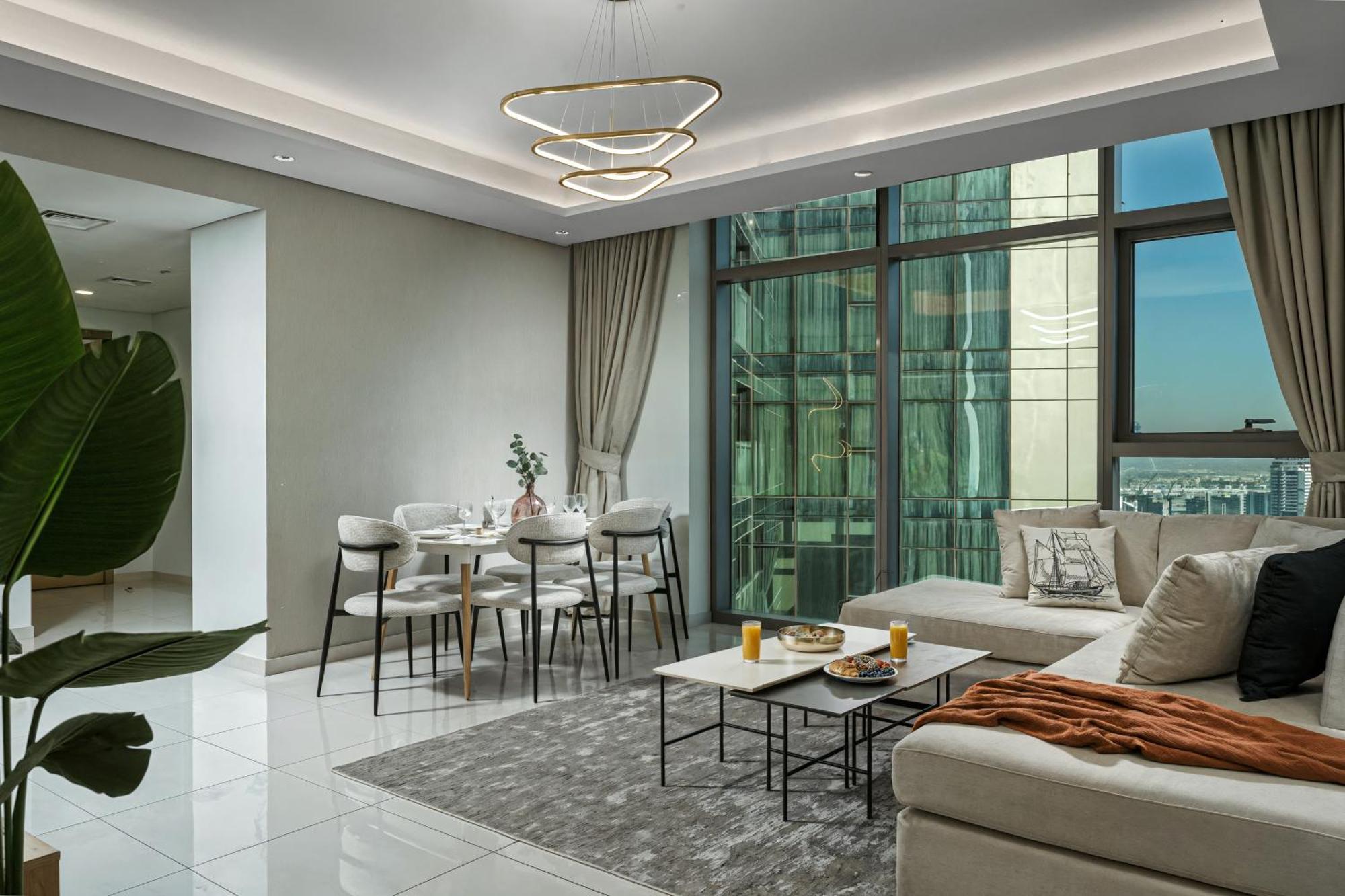 Highest Infinity Pool In Downtown Dubai Apartment Room photo
