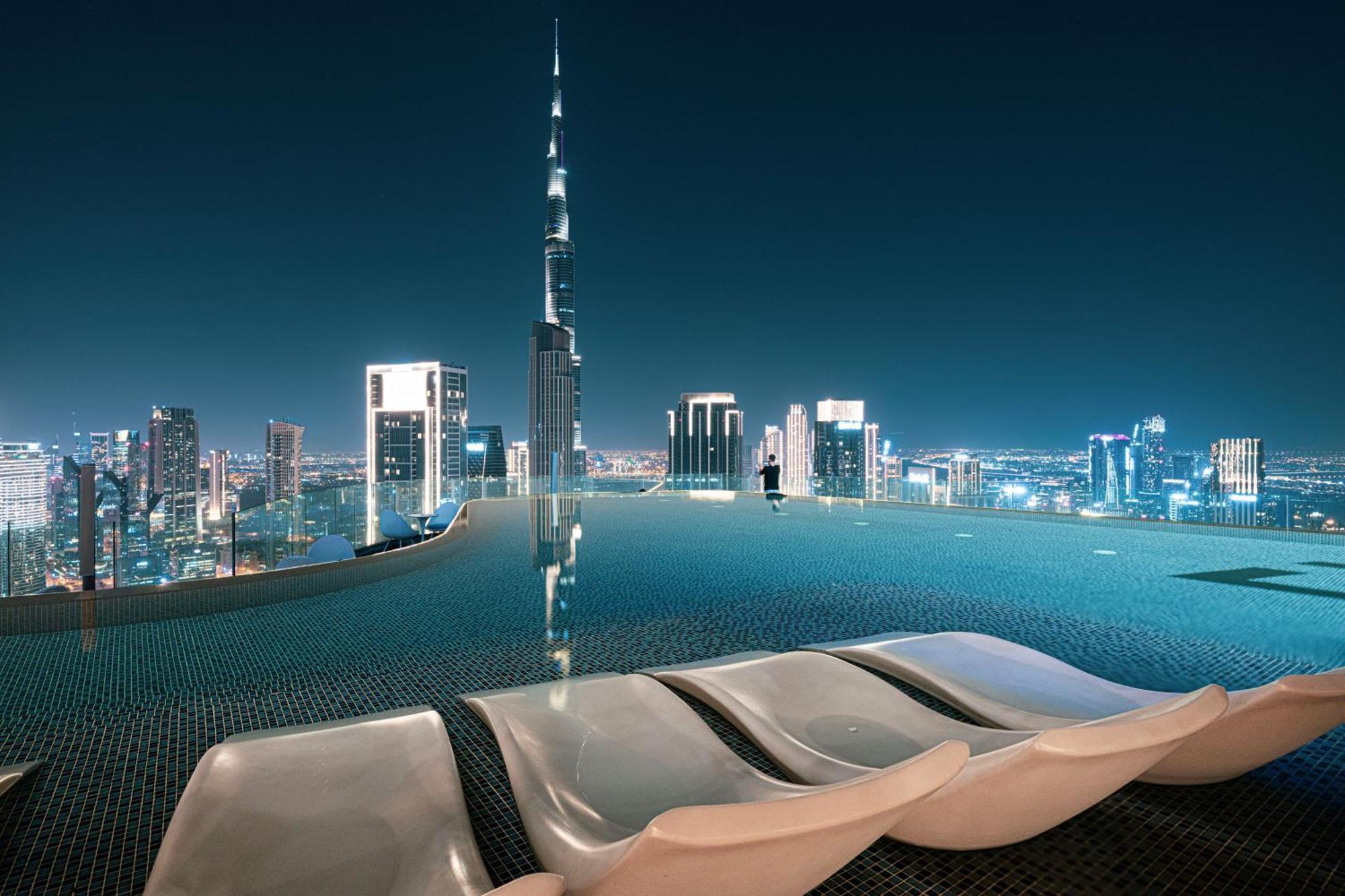 Highest Infinity Pool In Downtown Dubai Apartment Exterior photo